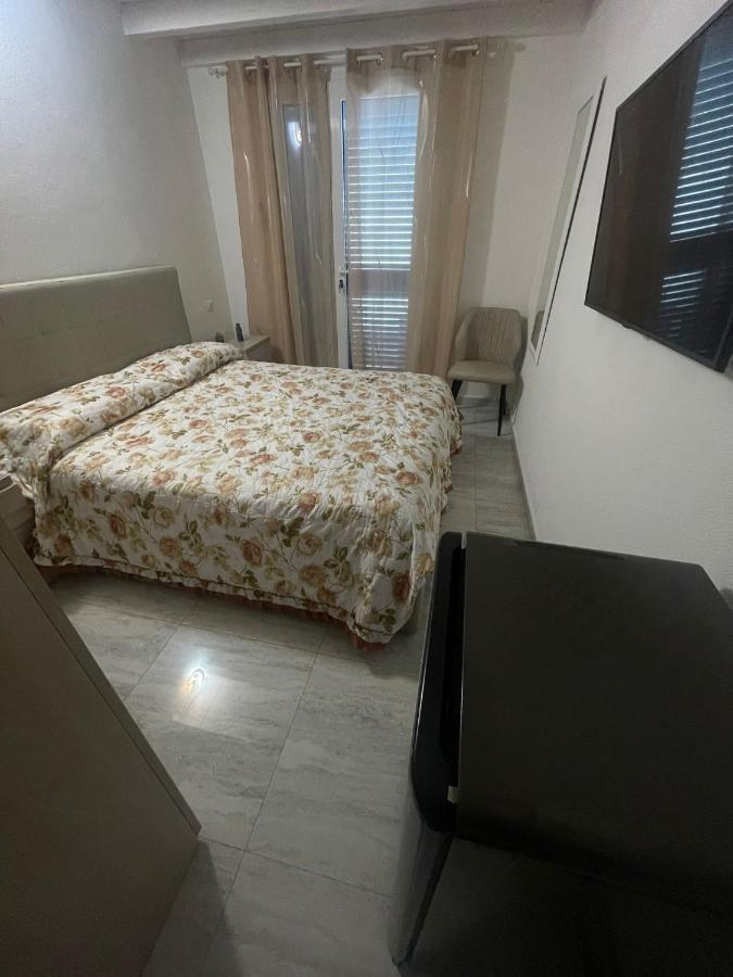 La Perla Del Mare 2 Bed & Breakfast La Caletta Ngoại thất bức ảnh
