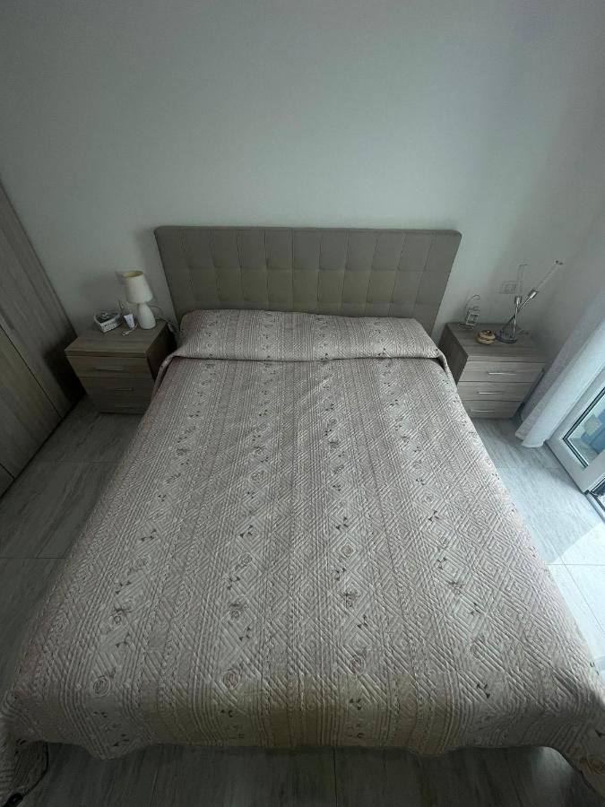 La Perla Del Mare 2 Bed & Breakfast La Caletta Ngoại thất bức ảnh